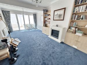 Lounge- click for photo gallery